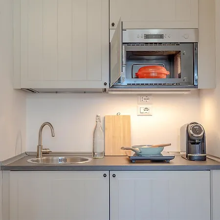 Kis-s Square Lovely Flat - Italywego Appartamento *