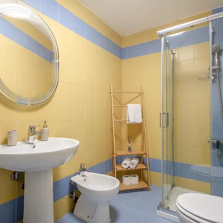 Kis-s Square Lovely Flat - Italywego * פרוג'ה