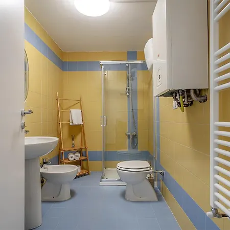 Kis-s Square Lovely Flat - Italywego *